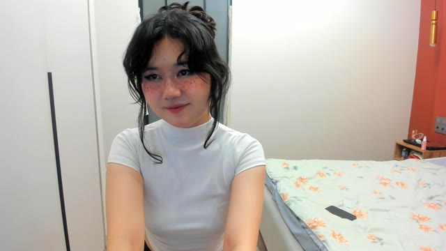 Emmilee  – Full Cam Show · Jun 6, 2026 (1h6m)