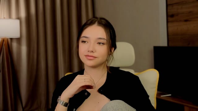 Nutshellz – Full Cam Show · Jun 6, 2026 (1h13m)