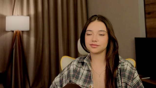 Nutshellz – Full Cam Show · Jun 5, 2026 (38m)
