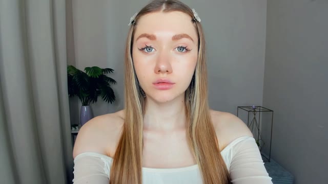 Laviniahoutz cam show