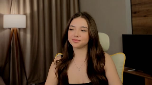 Nutshellz – Full Cam Show · Jun 7, 2026 (40m)