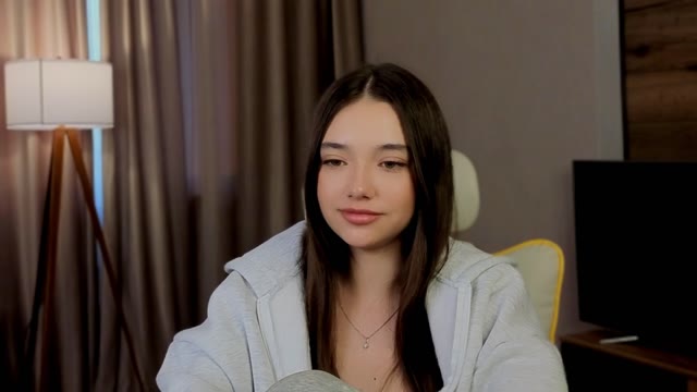 Nutshellz cam show