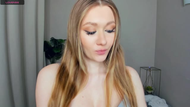 Laviniahoutz – Full Cam Show · Jun 4, 2026 (5m)